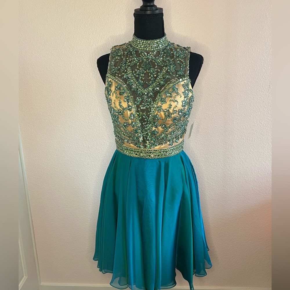 NWT Sherri Hill cocktail dress size 6